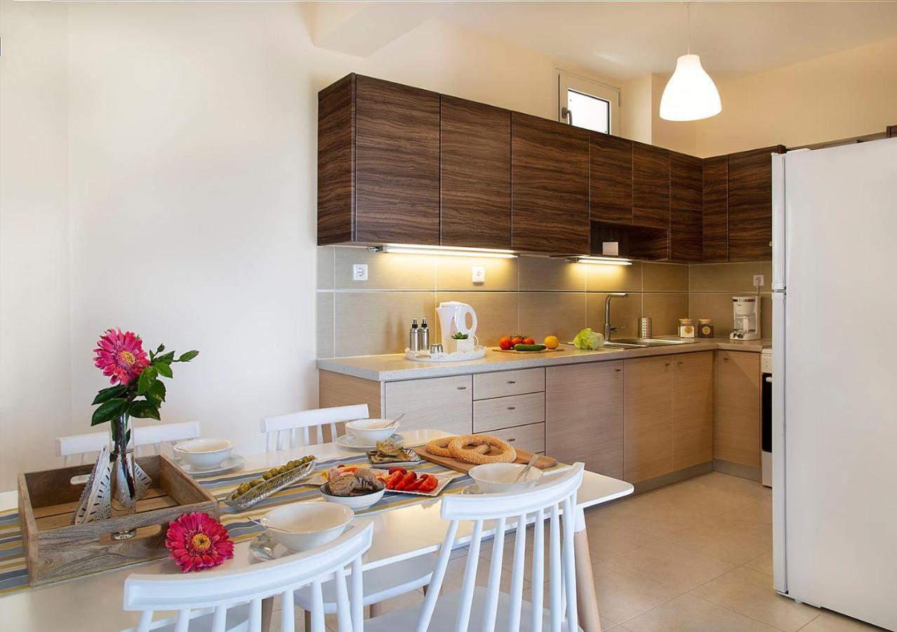 Lotos - Luxury Apartments กูนูปิเดียนา ภายนอก รูปภาพ