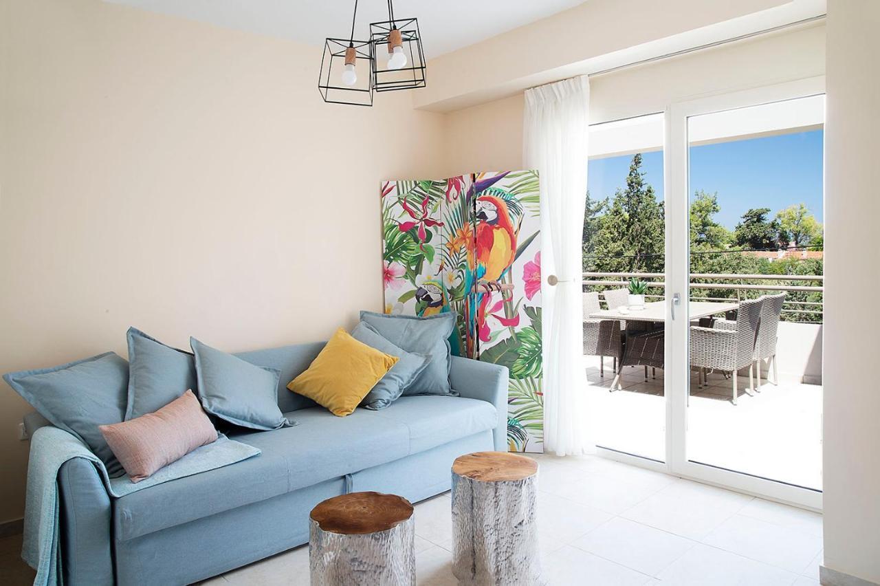 Lotos - Luxury Apartments กูนูปิเดียนา ภายนอก รูปภาพ